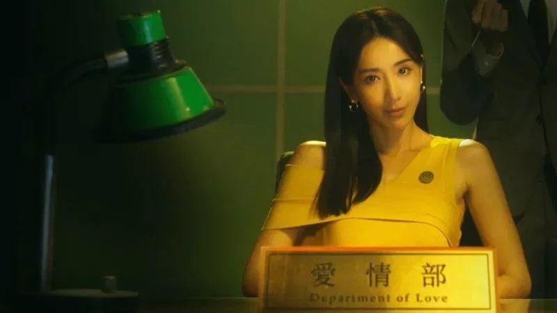 隋棠在《人生規劃局》當中演出愛情部長。