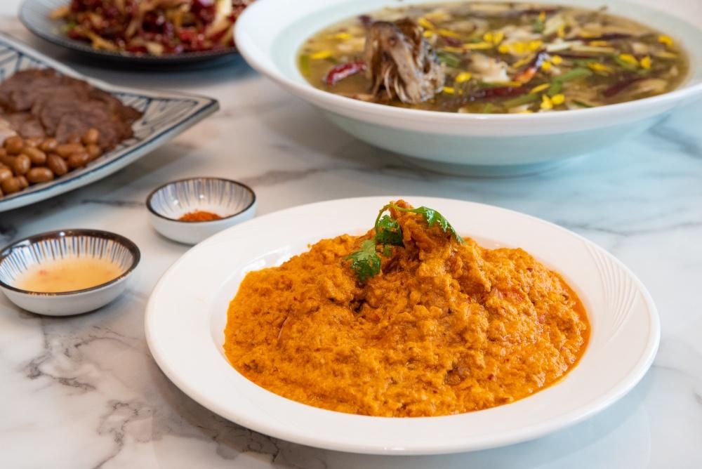 「咖哩大蝦」是微風南山推出的新菜色。