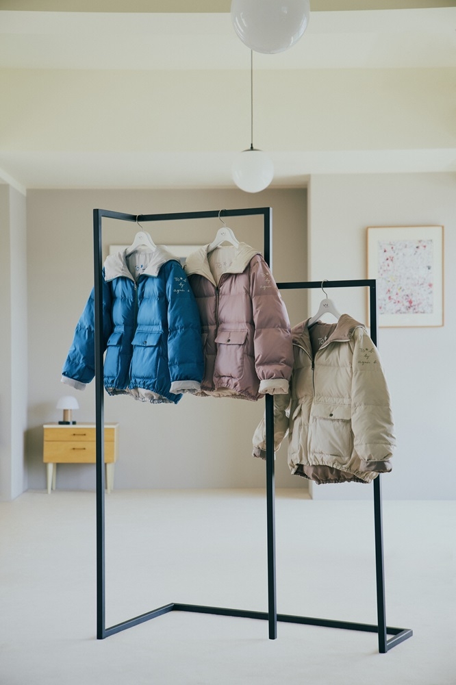 To b. by agnès b. 短版羽絨外套,NT$11,980