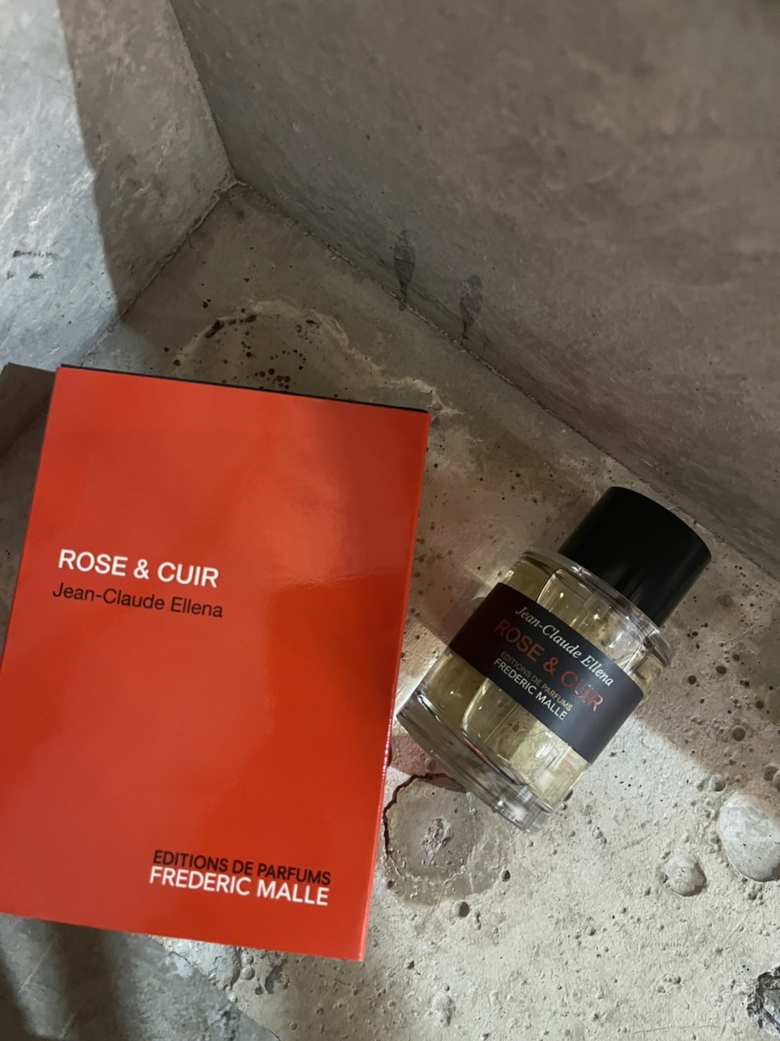 馥馬爾香氛出版社 革調玫瑰10ml，NT$2,300 / 50ml，NT$8,000 / 100ml，NT$11,100