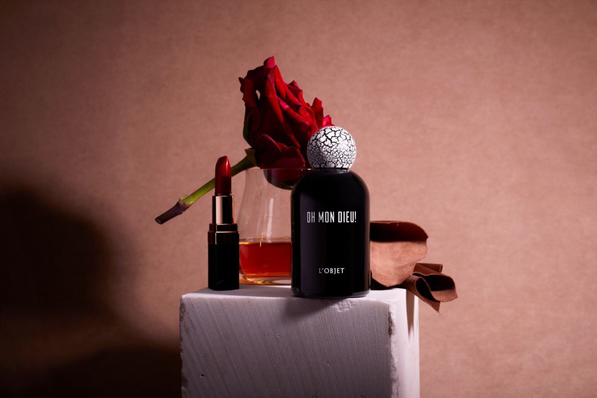 L’Objet Oh Mon Dieu我的紅唇淡香精 50ml，NT$5,400；100ml，NT$8,200