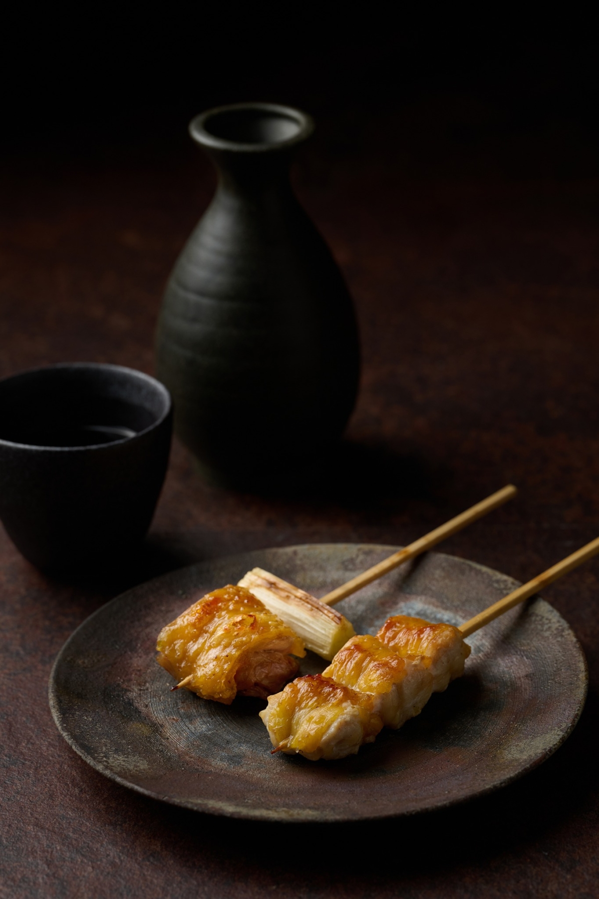 焦香酥脆的雞皮光看就令人食指大動。