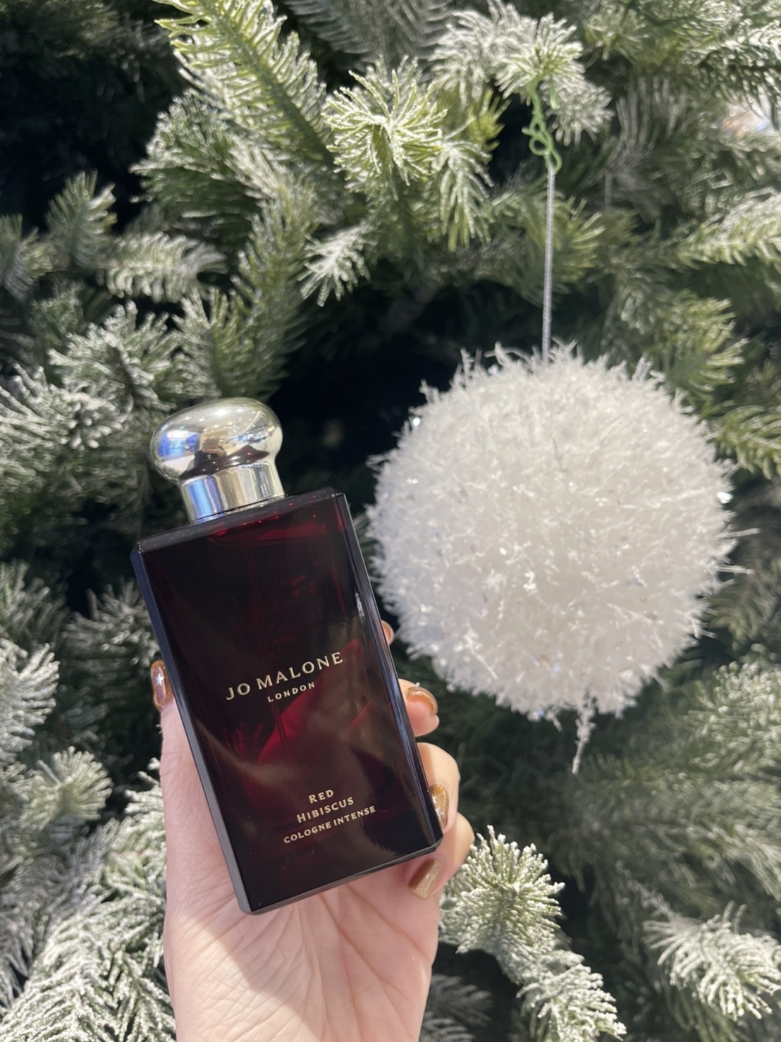 Jo Malone London芳醇香氛系列 朱槿花芳醇香水100ml，NT$7,800 / 50ml，NT$5,650