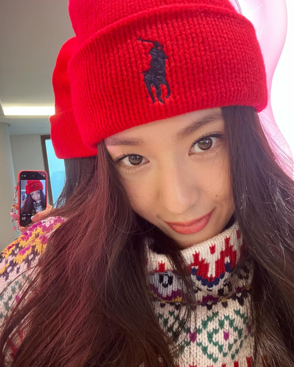 Krystal 鄭秀晶冬天溫暖穿搭