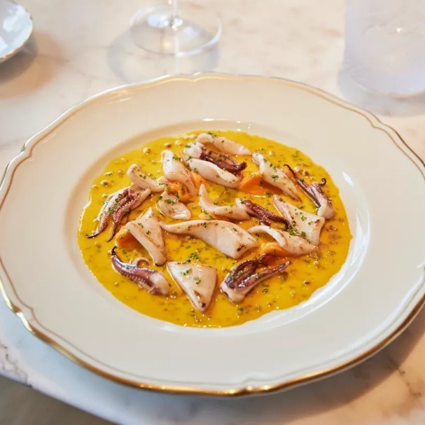 東京寶格麗飯店內部義式餐廳Il Ristorante – Niko Romito獲得米其林的高度肯定。