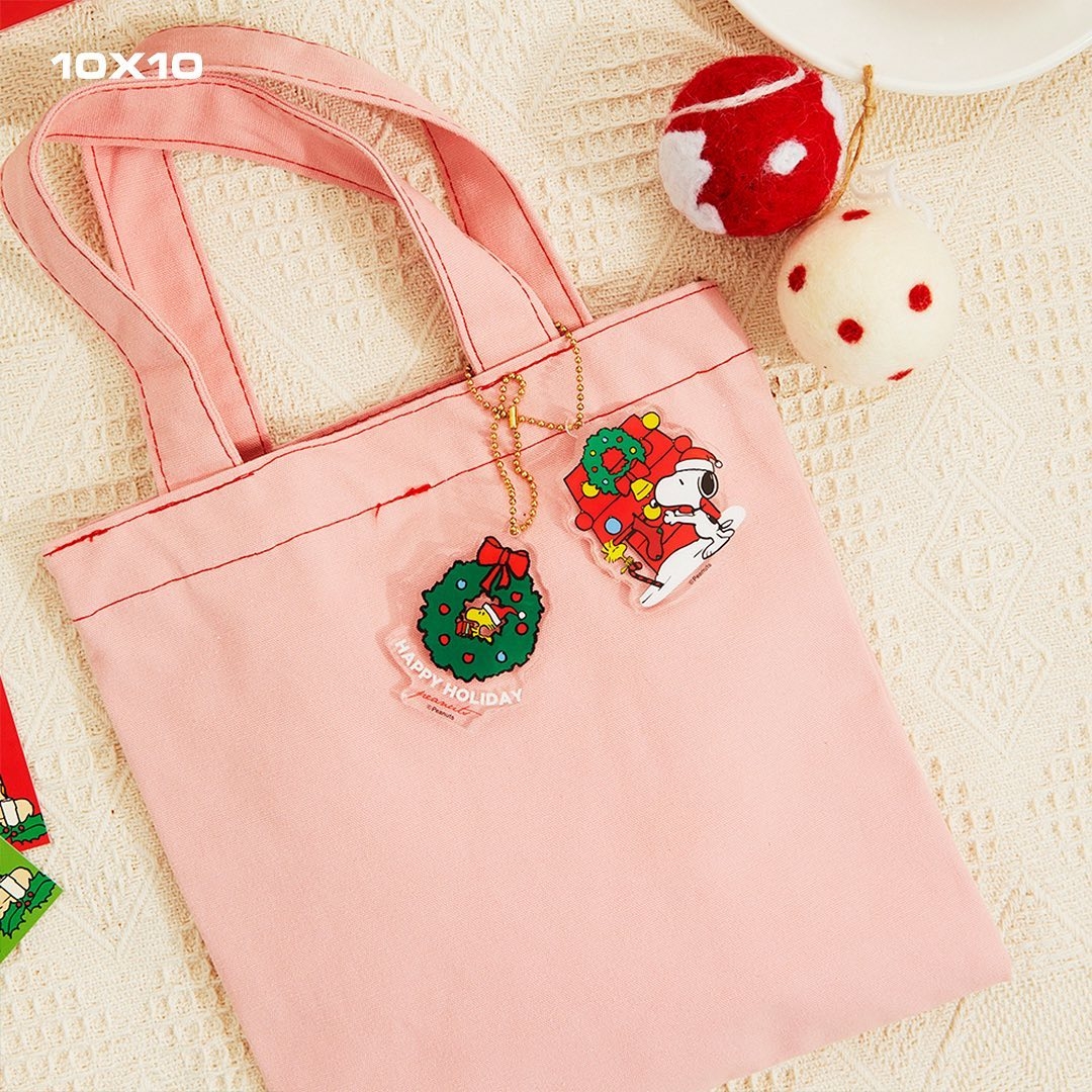 SNOOPY 冬季版壓克力聖誕樹吊飾架