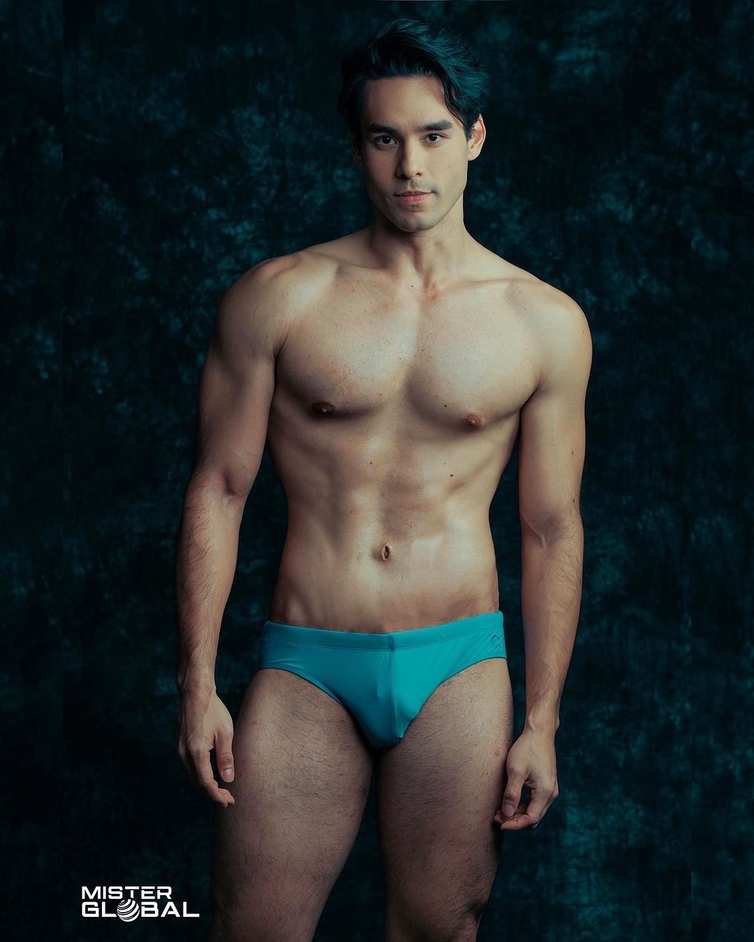 最近竄紅的混血男模戴凱文，精緻帥氣的外型讓人眼睛一亮。