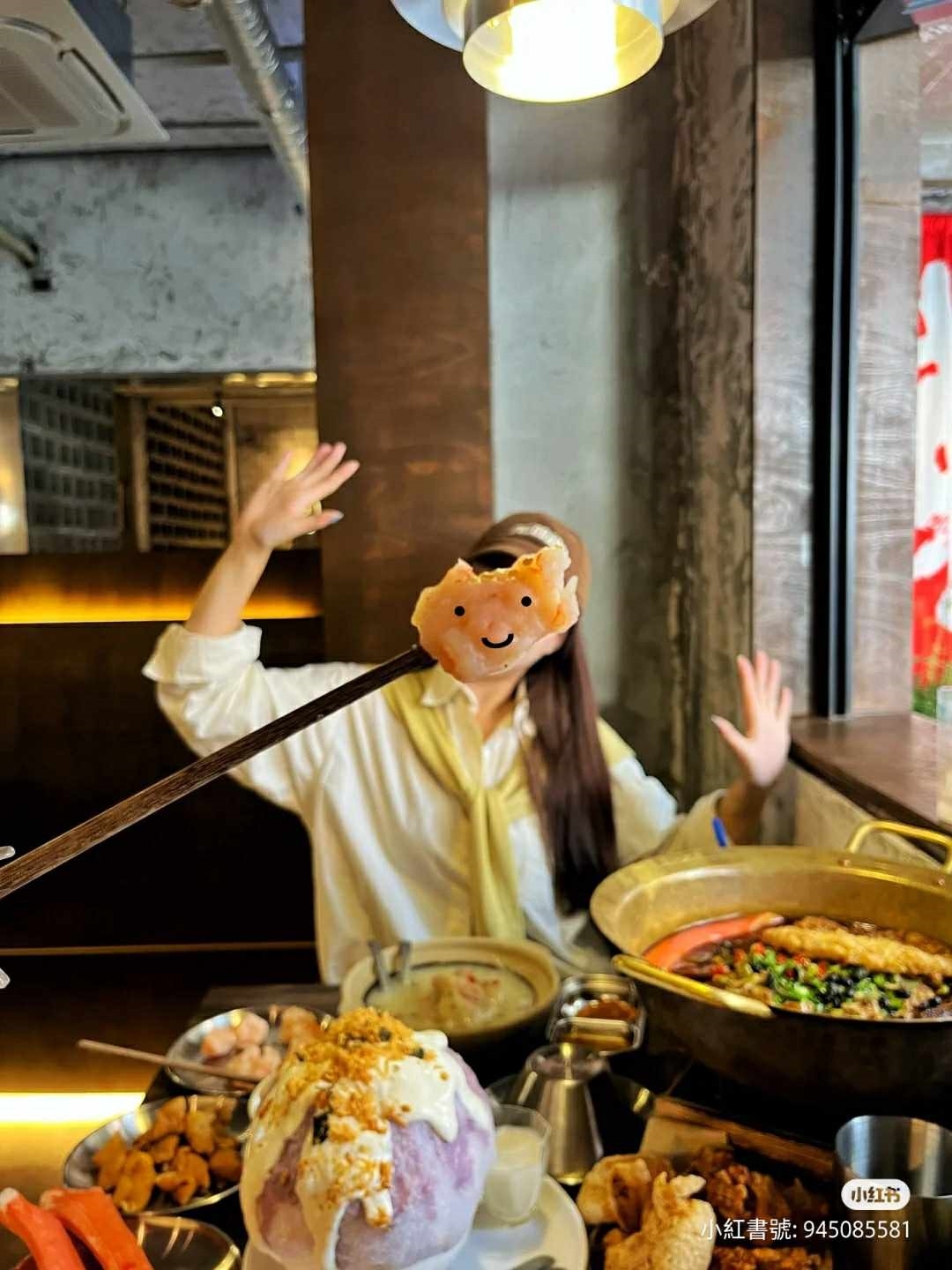 小紅書最近掀起了一股不露臉的拍照風潮