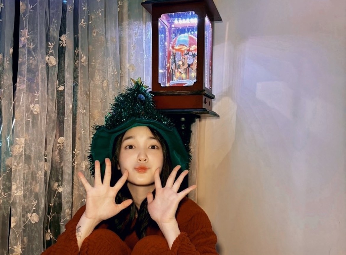 王淨、曹佑寧2023聖誕節一起慶祝