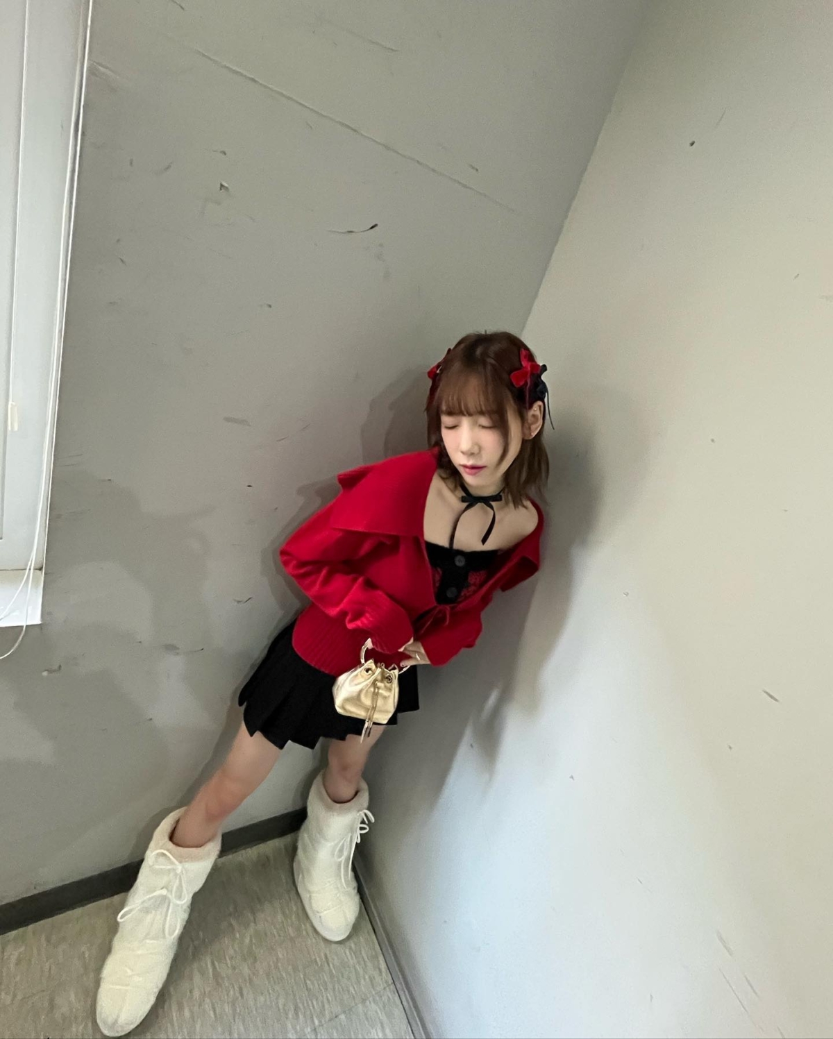 太妍的Y2K紅色針織造型