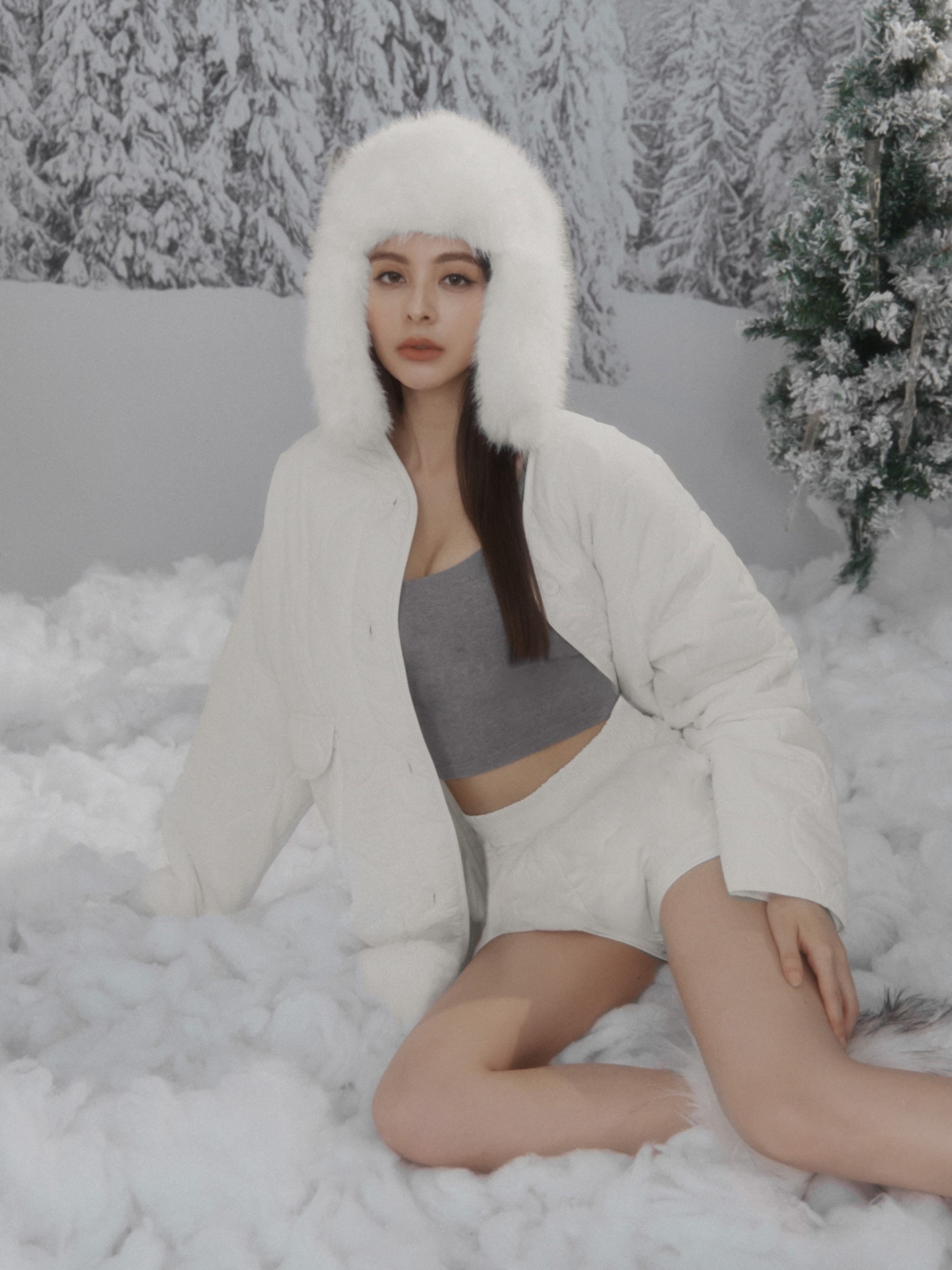 CHENN CHENN 皮革拼接鋪棉外套，NT$2,680