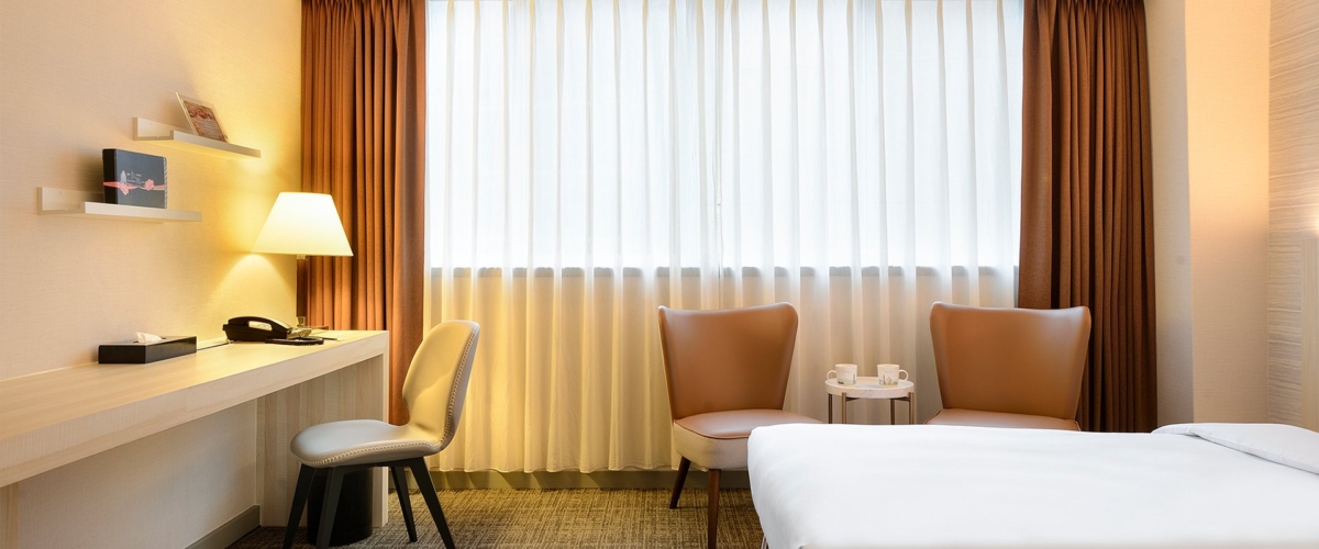 台北凱撒大飯店雙人房型簡潔雅致。