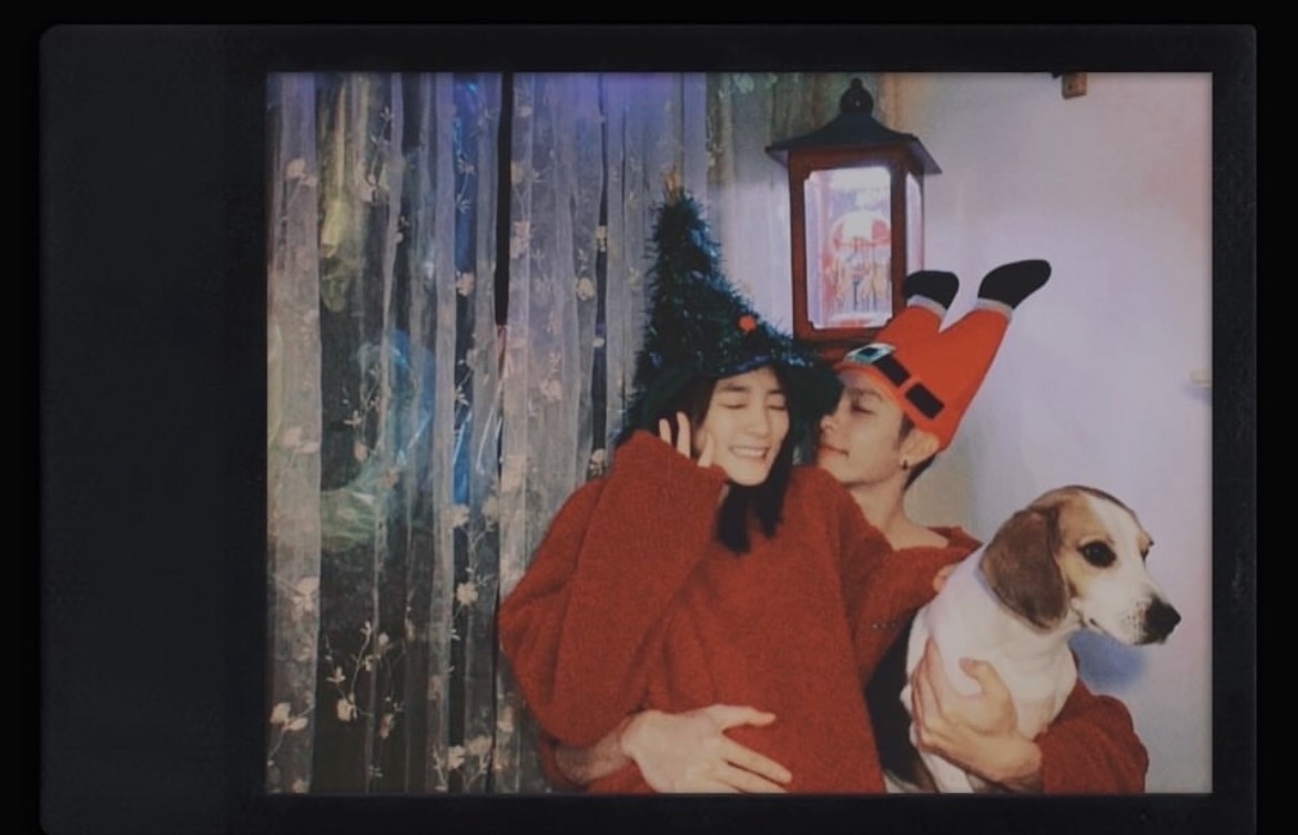 曹佑寧從背後擁抱住王淨放閃