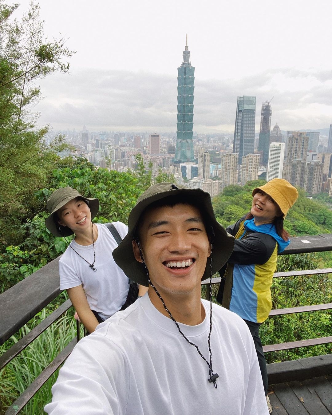 陳澤耀帶著妻子雲鎂鑫在台灣展開「蜜月旅行」。