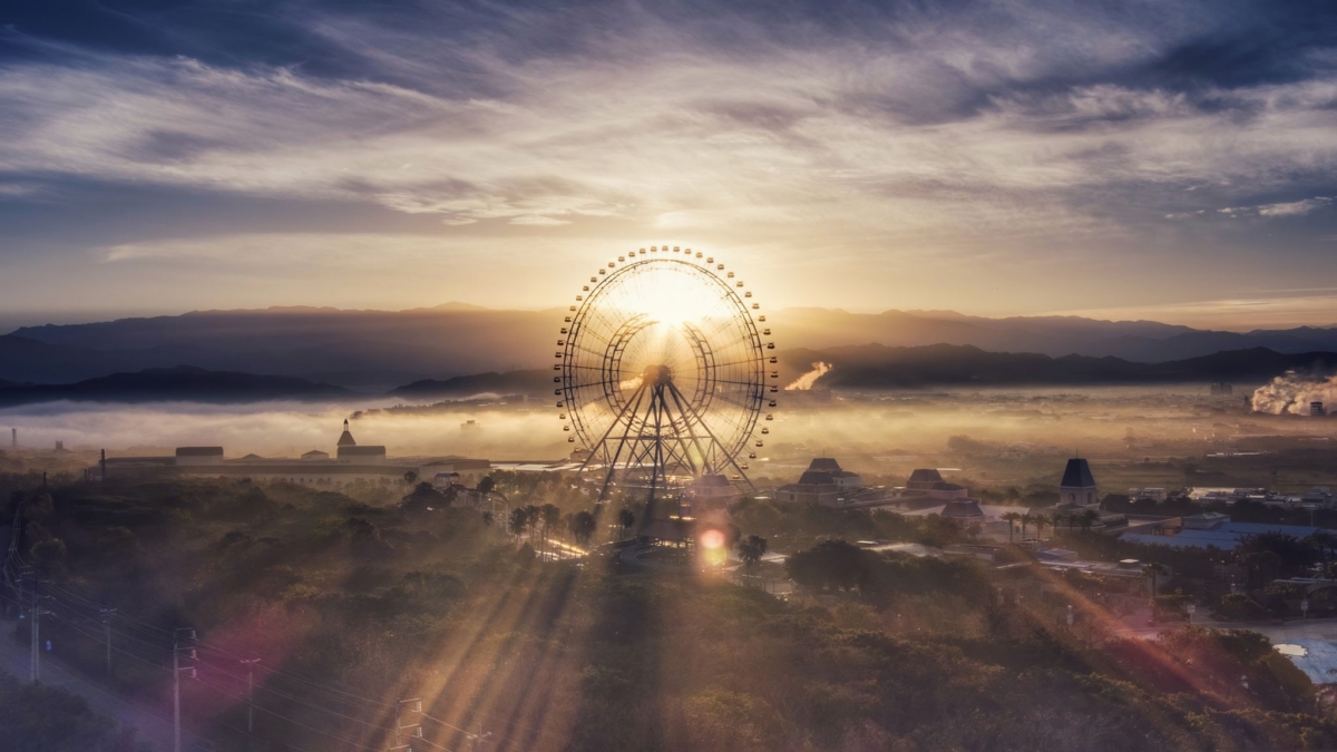 麗寶樂園天空之夢摩天輪絕美風景令人神往。