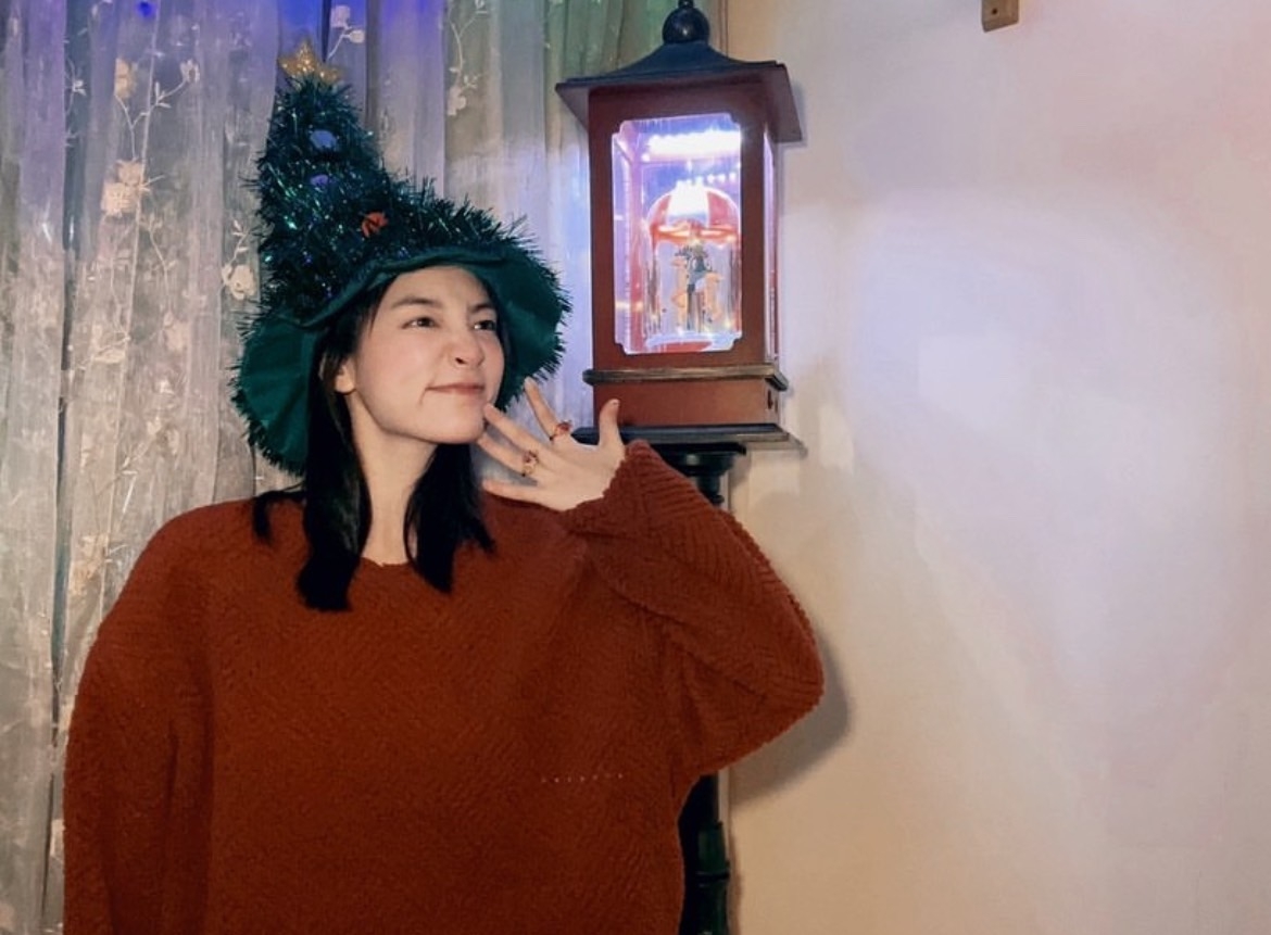 王淨曬出可愛聖誕照