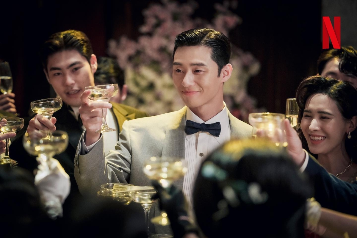 韓媒以「無香花」來形容《京城怪物》,意思是雖然帶著期待靠近,但近距離觀察後卻很難發現其魅力。