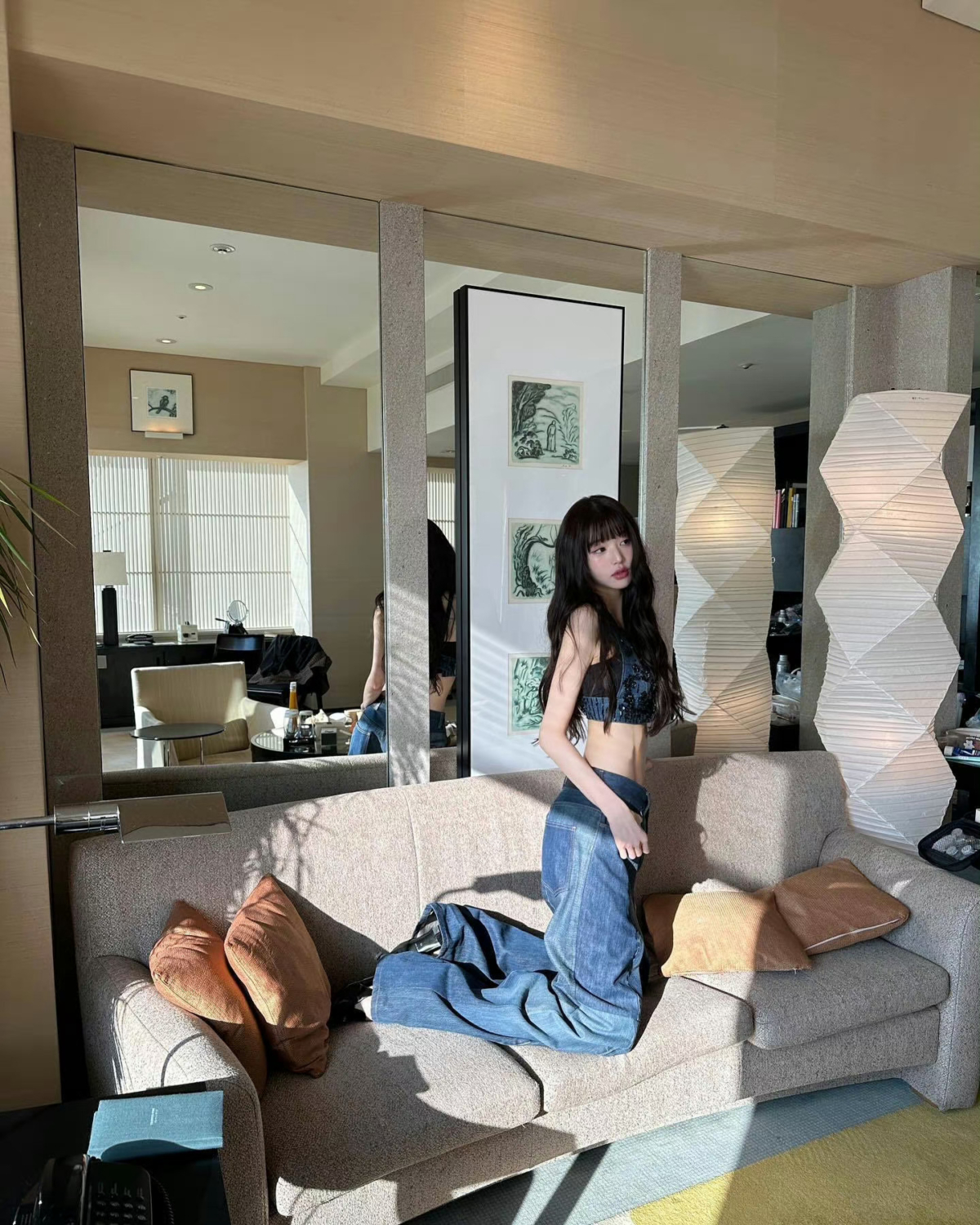 韓國女團IVE成員張員瑛又酷又甜