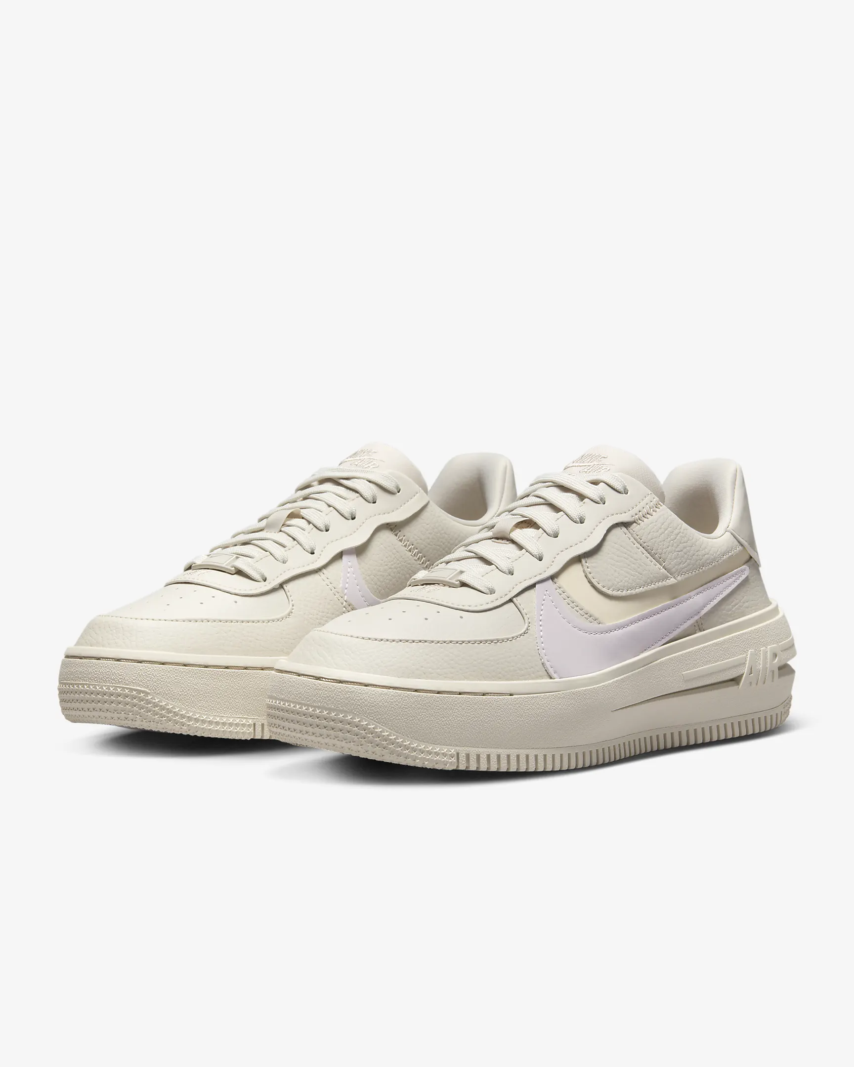 Nike Air Force 1 PLT.AF.ORM，NT$4000