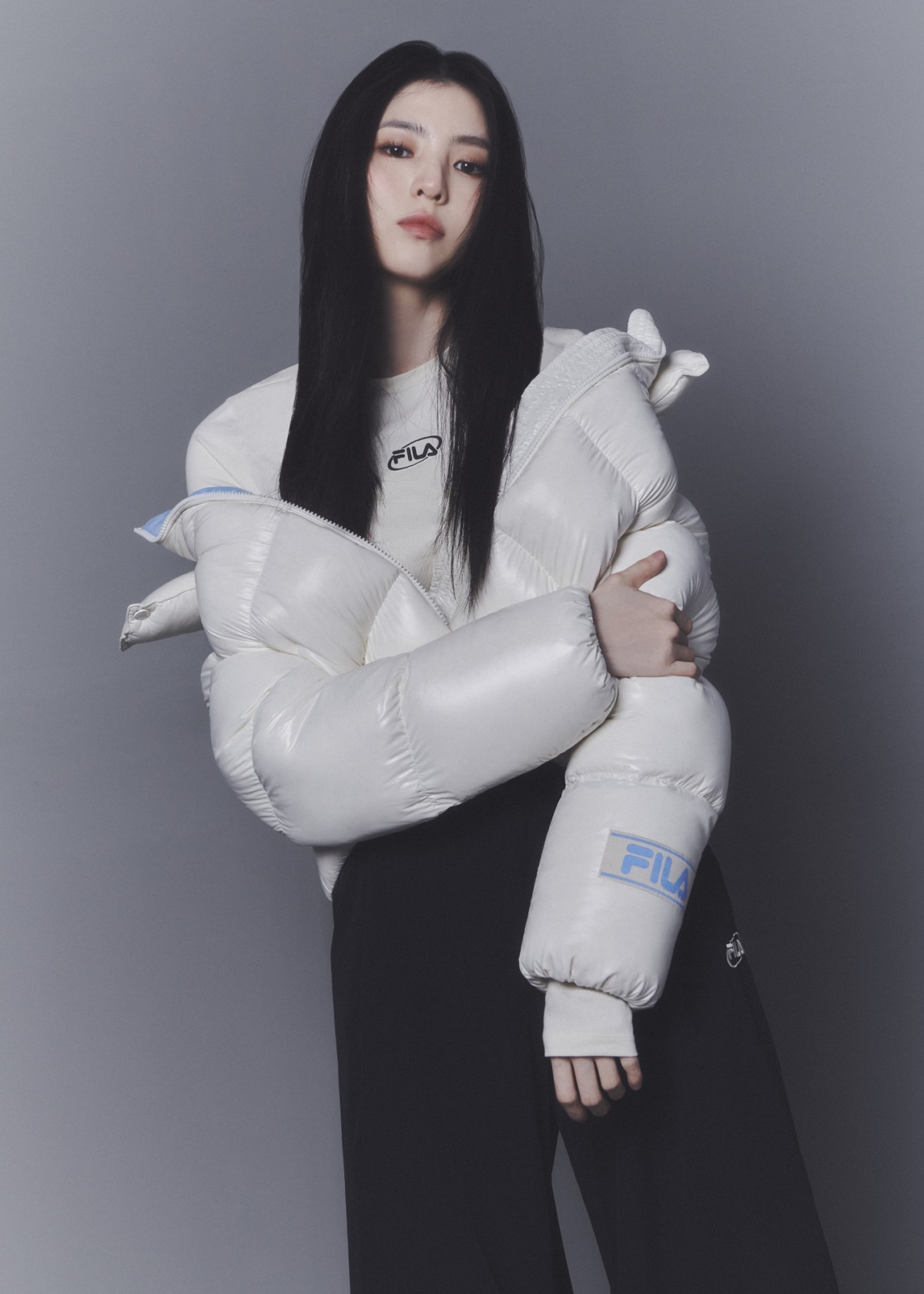 韓韶禧身著限量新款MILANO DOWN羽絨衣系列