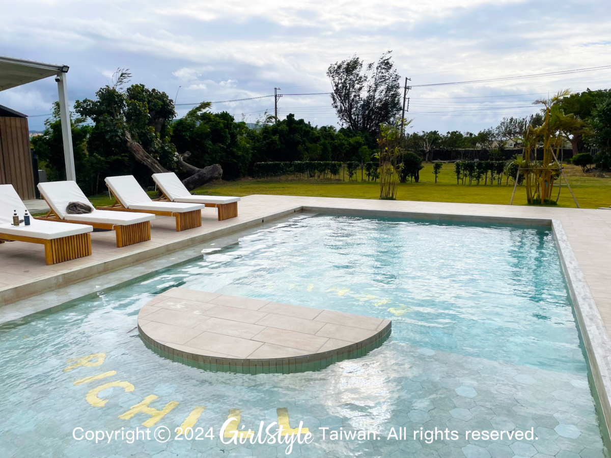 超美泳池全年開放