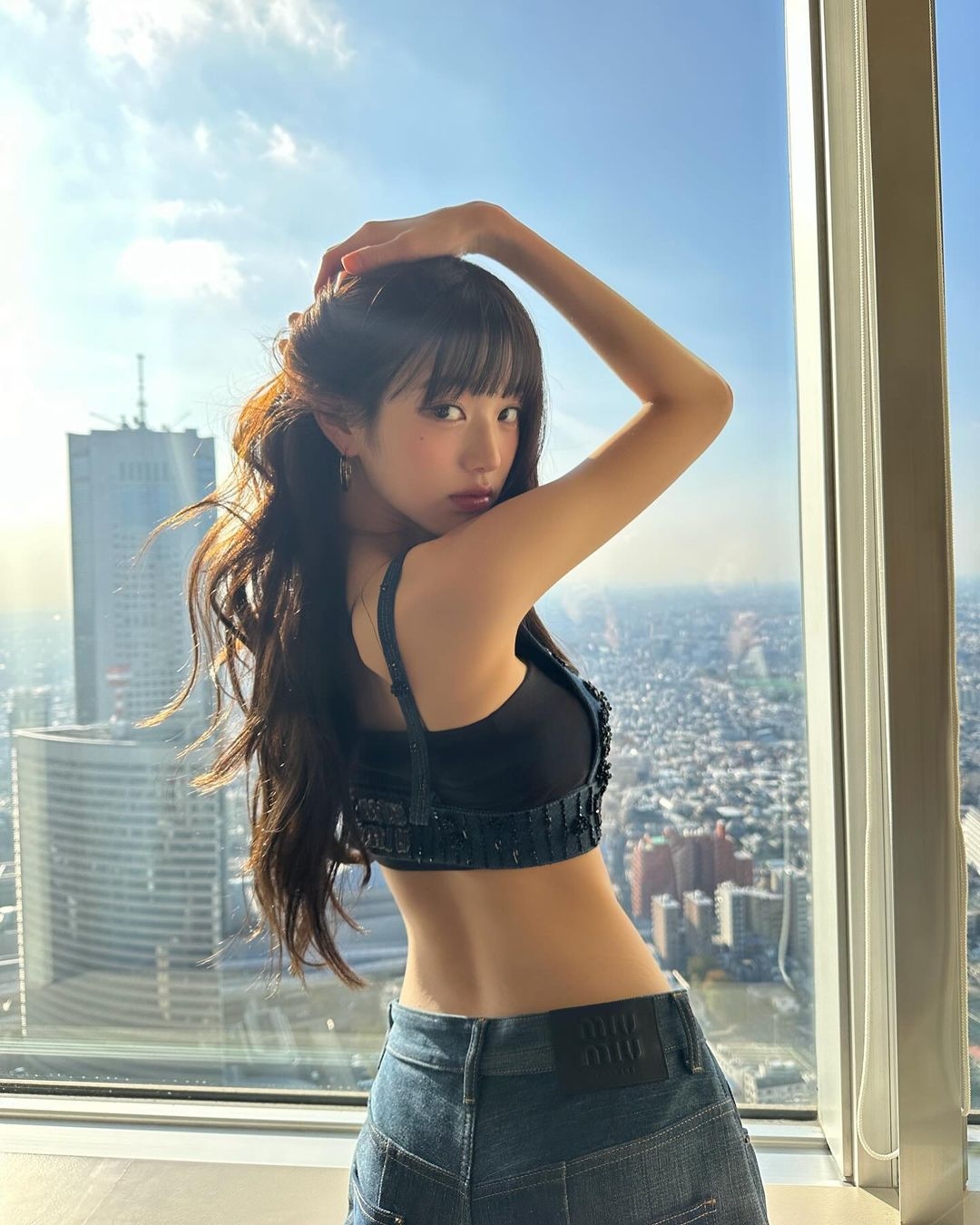 今年19歲的IVE張員瑛被譽為是「天生偶像」。