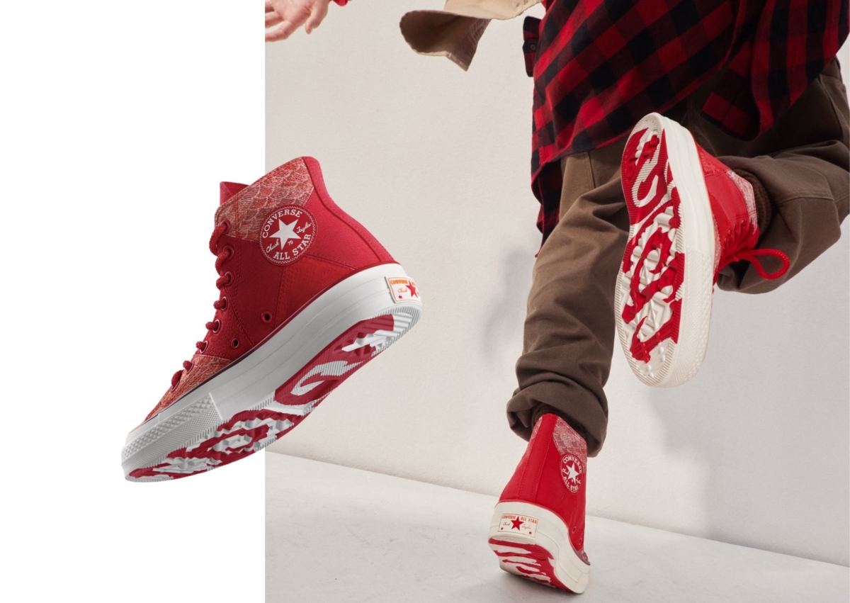 CONVERSE 星運龍紋拼接 Chuck 70 運動鞋,NT$3,080