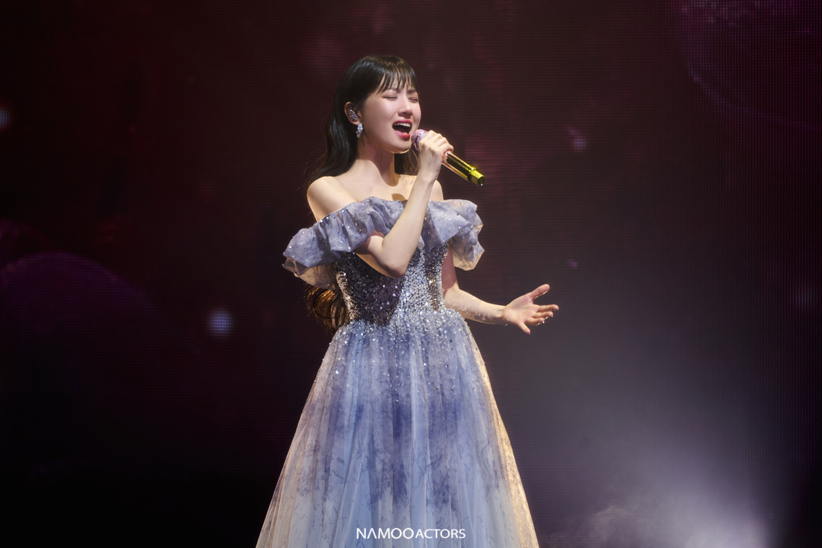 朴恩斌在《恩斌NOTE:DIVA》演唱會上化身為美聲公主。