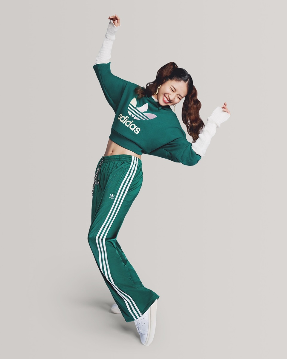 adidas Originals 全新adicolor系列 原創歌手9m88展現繽紛活力 -