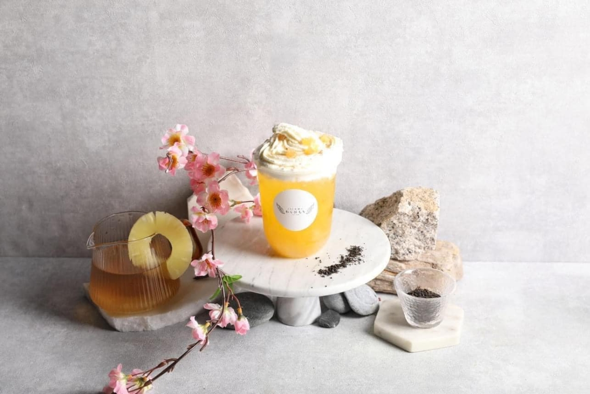 「Torori天使蕨餅」台灣限定「鳳梨蕨餅手搖」酸甜迷人。