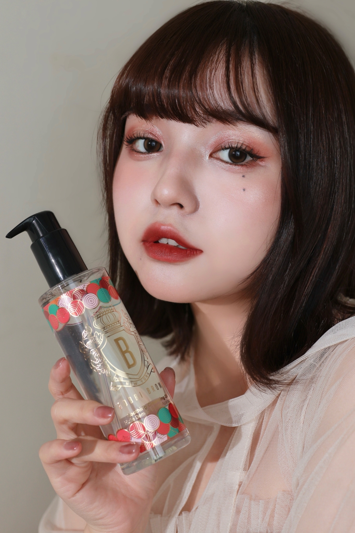 Bobbi Brown 超輕水感茉莉淨妝油 幸運光采版200ml，NT$2,150