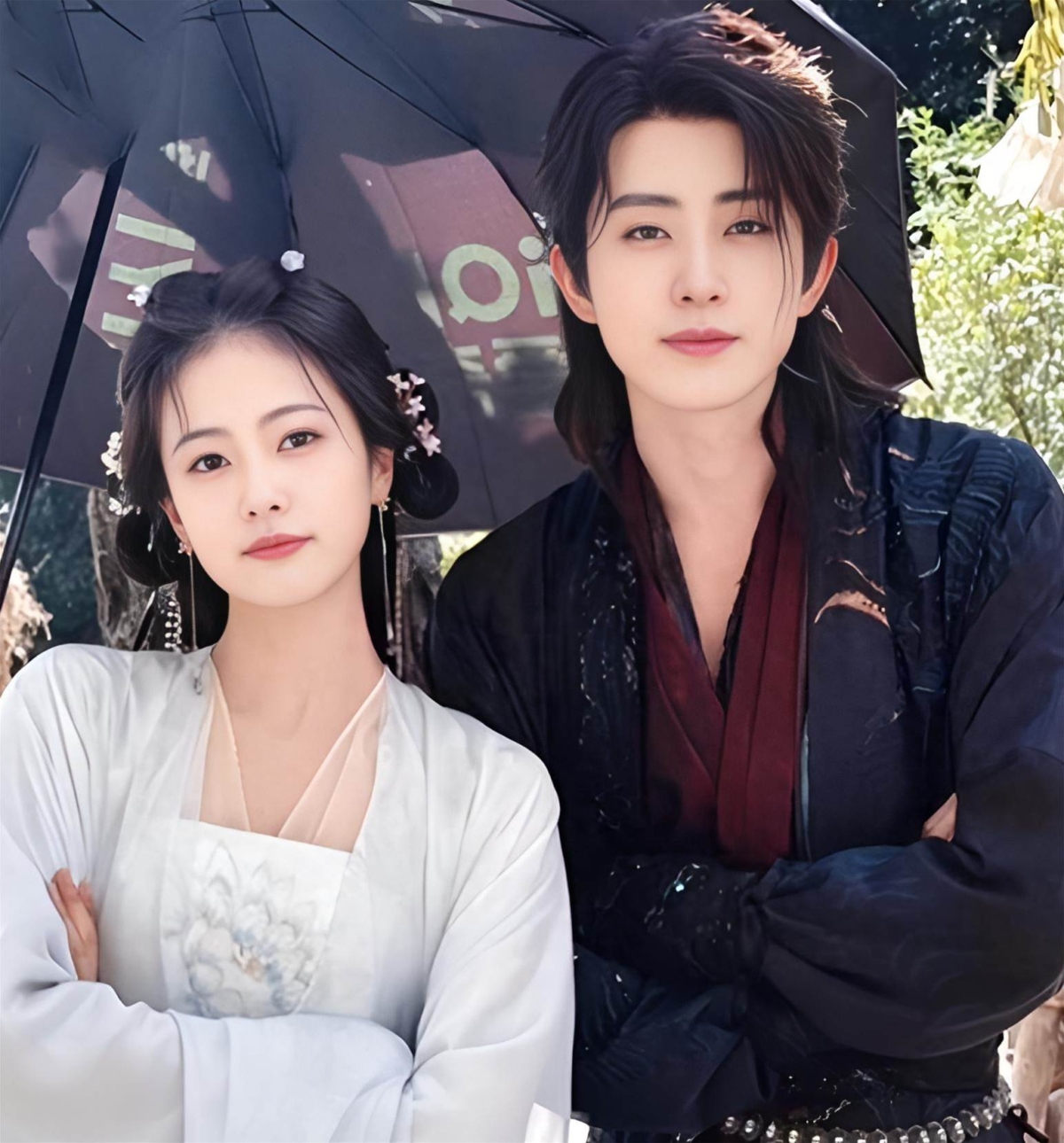 2024年白鹿在《白月梵星》首搭敖瑞鵬。