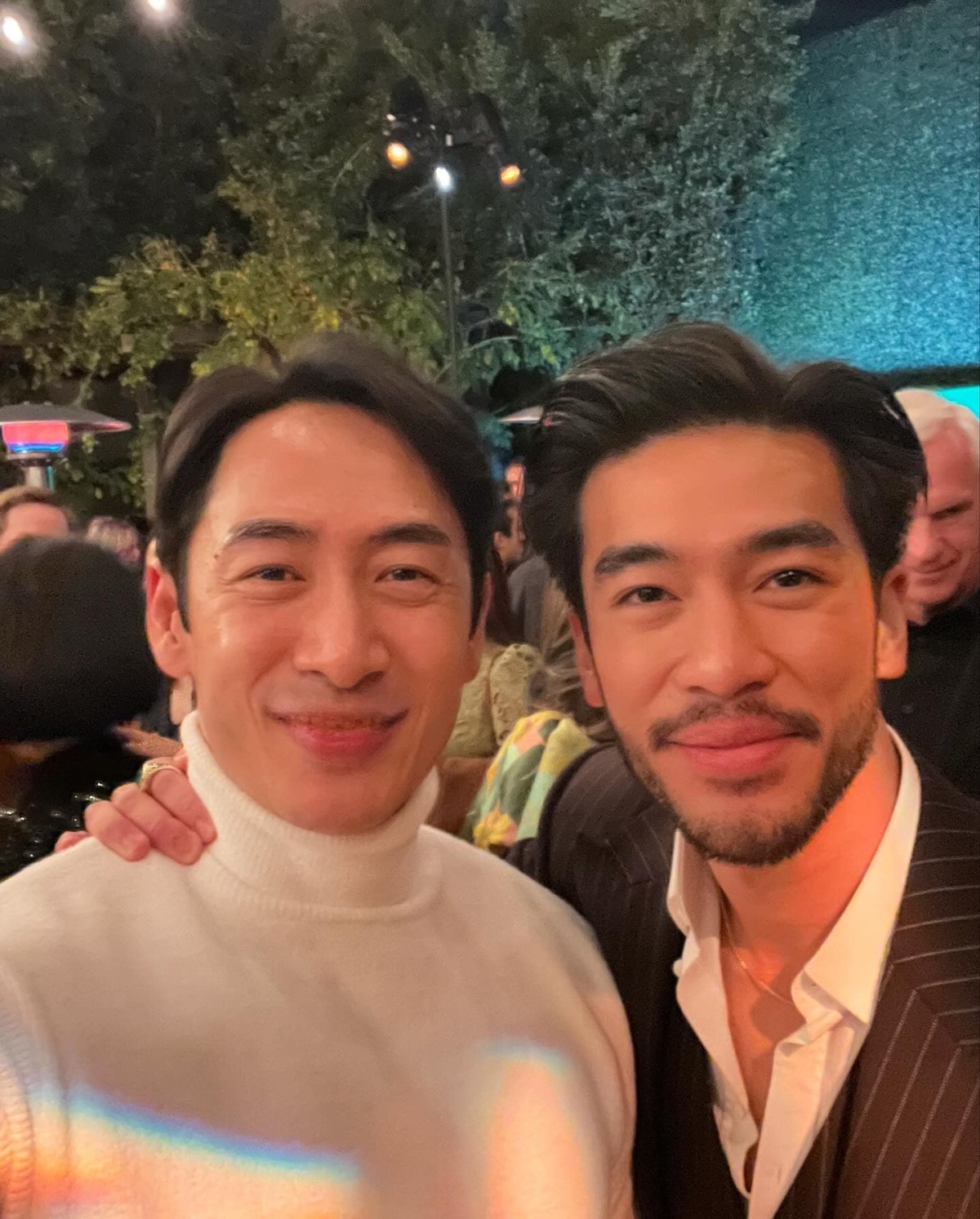 路斯明在拍攝《孫家兄弟》時與「查爾斯」錢裕揚合作愉快。