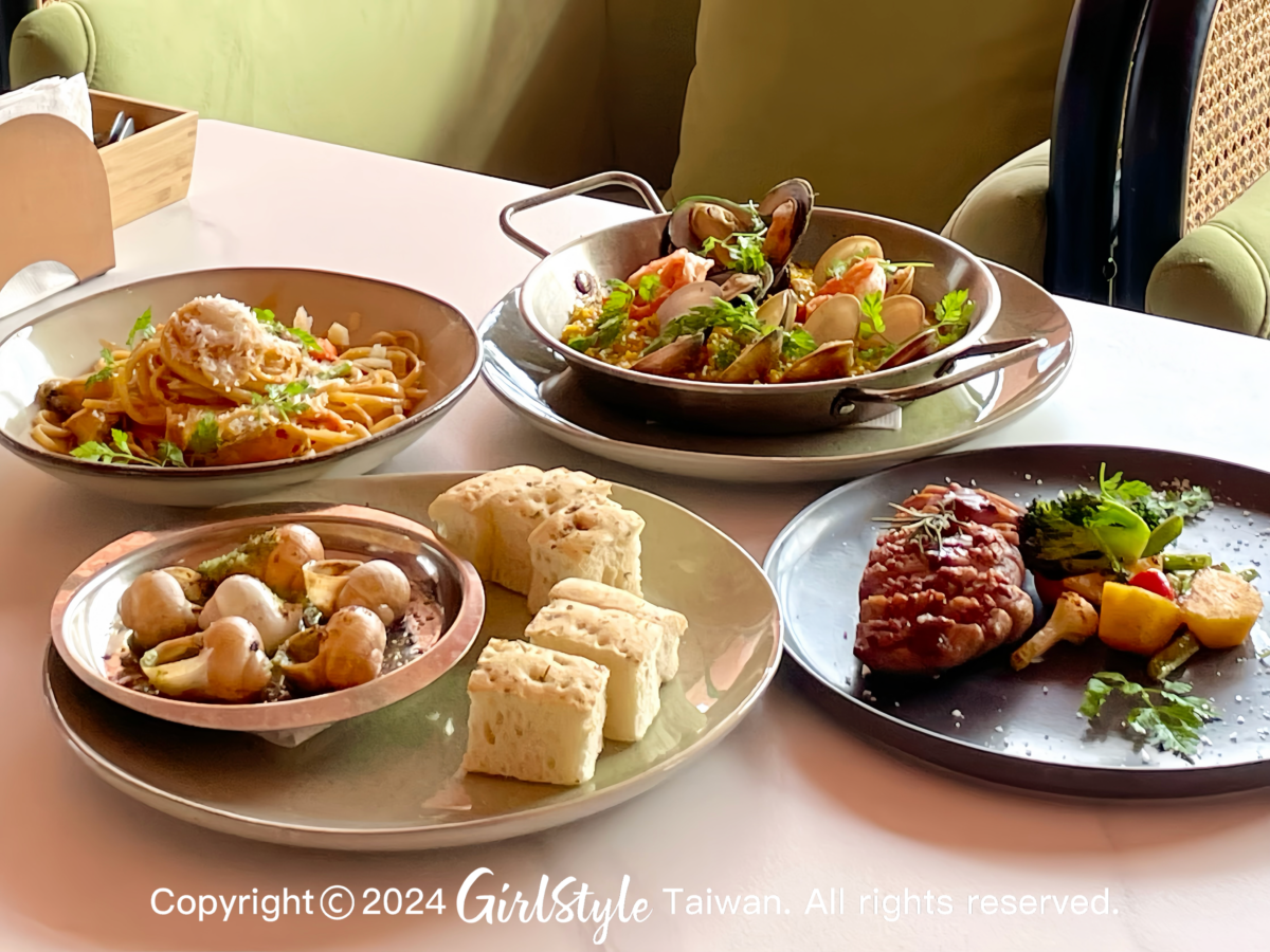 Nossa主要供應西式餐點