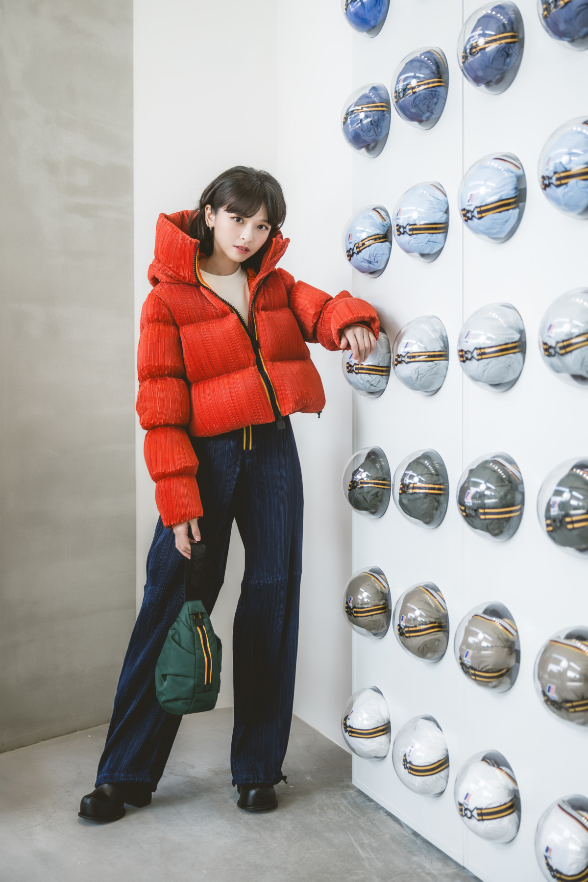 新生代金獎女星陳姸霏陳姸霏穿著K-Way Brien 短版絎縫保暖外套