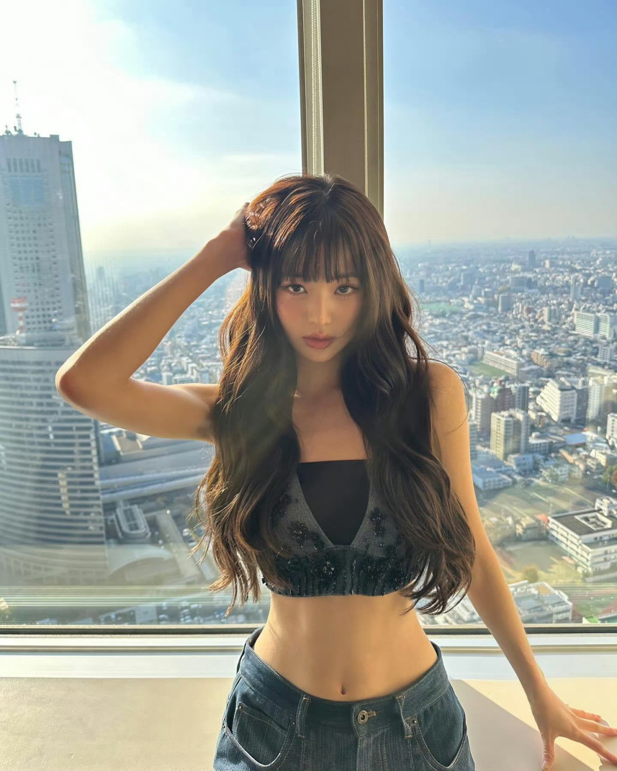 韓國女團IVE成員張員瑛成為了現在最火紅的時尚icon之一