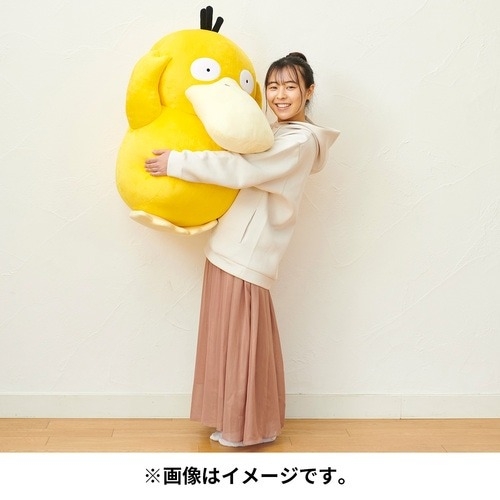 可達鴨等身大玩偶身高達到80公分，超有存在感