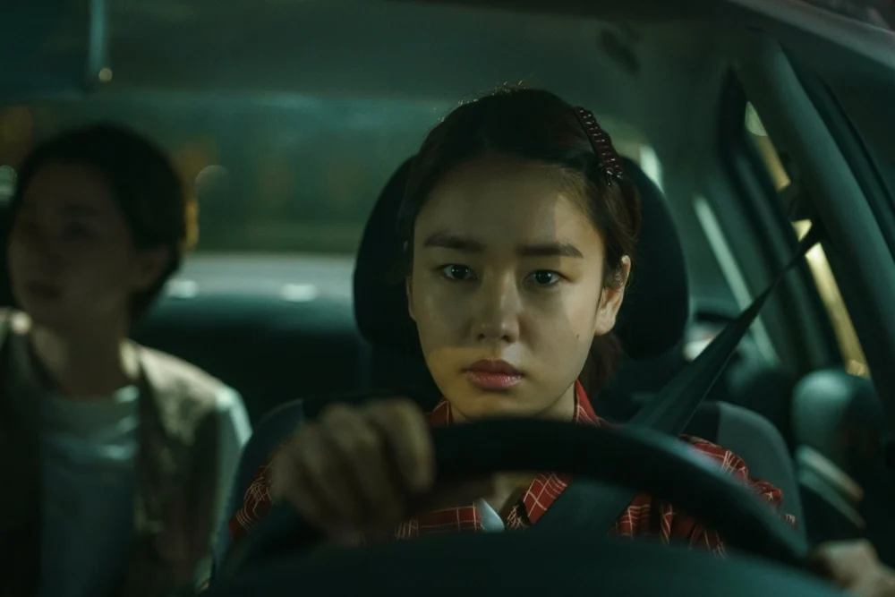 安恩真飾演鳳林的妹妹「藝林」