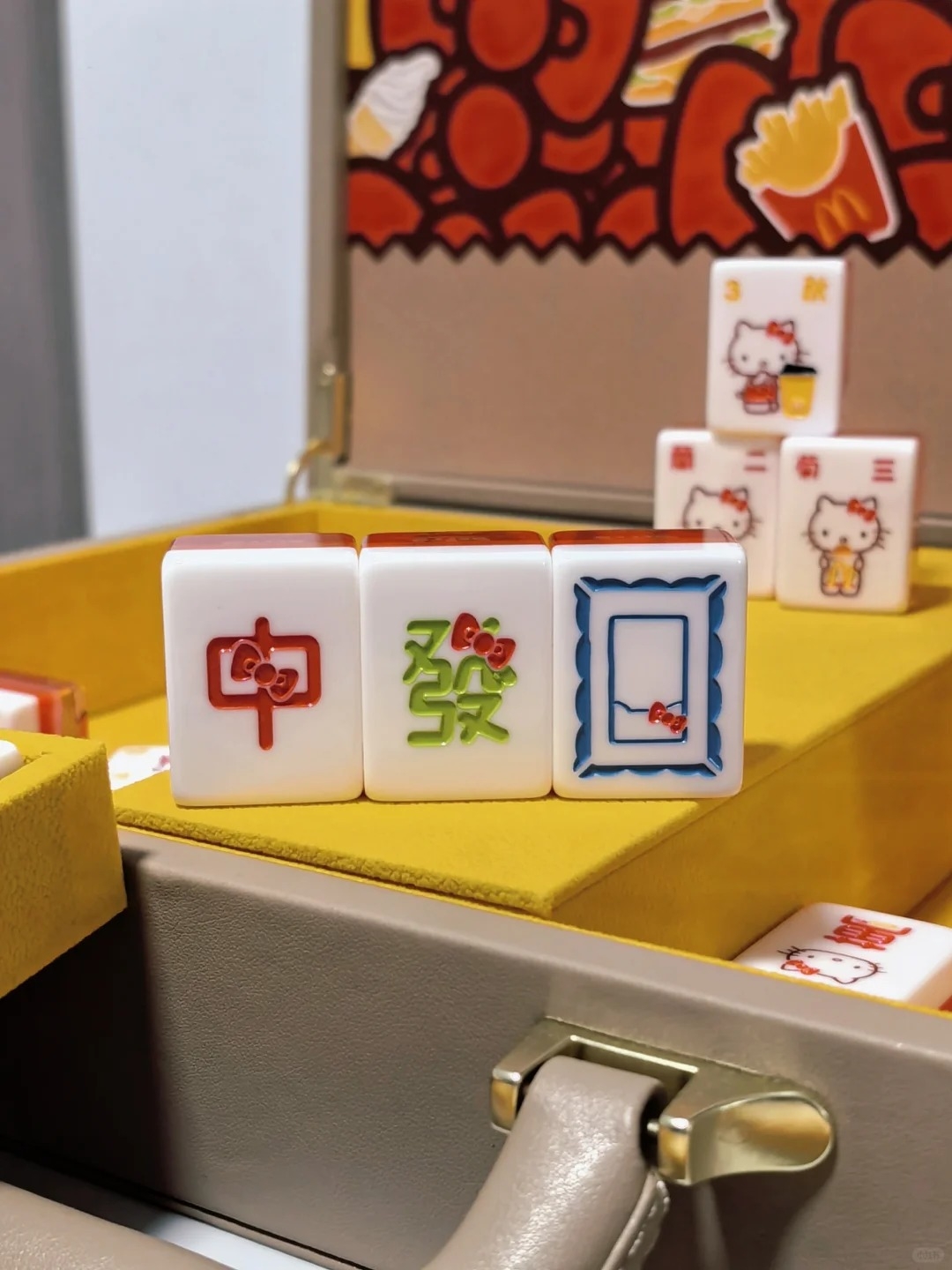 麥當勞×Hello Kitty水晶麻將套裝