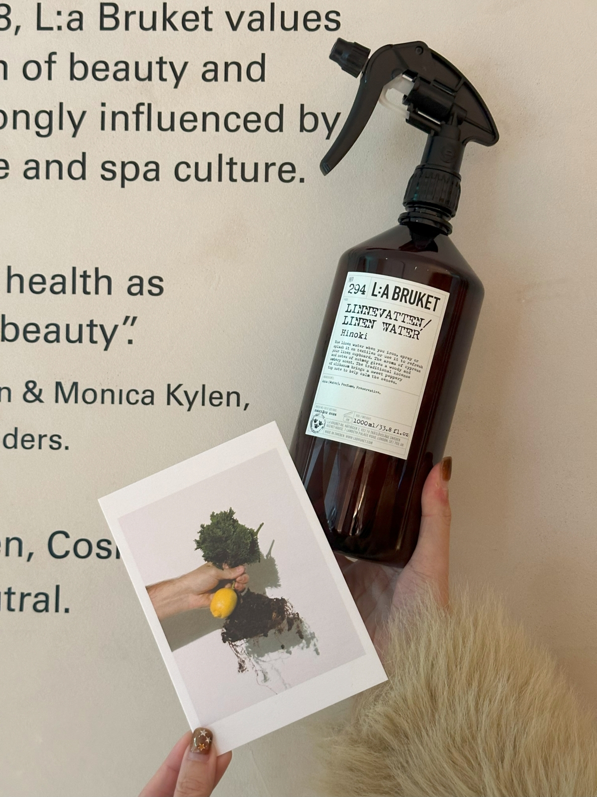 L:A BRUKET 294扁柏熨燙水1000ml,NT$1,200(噴頭需另購)