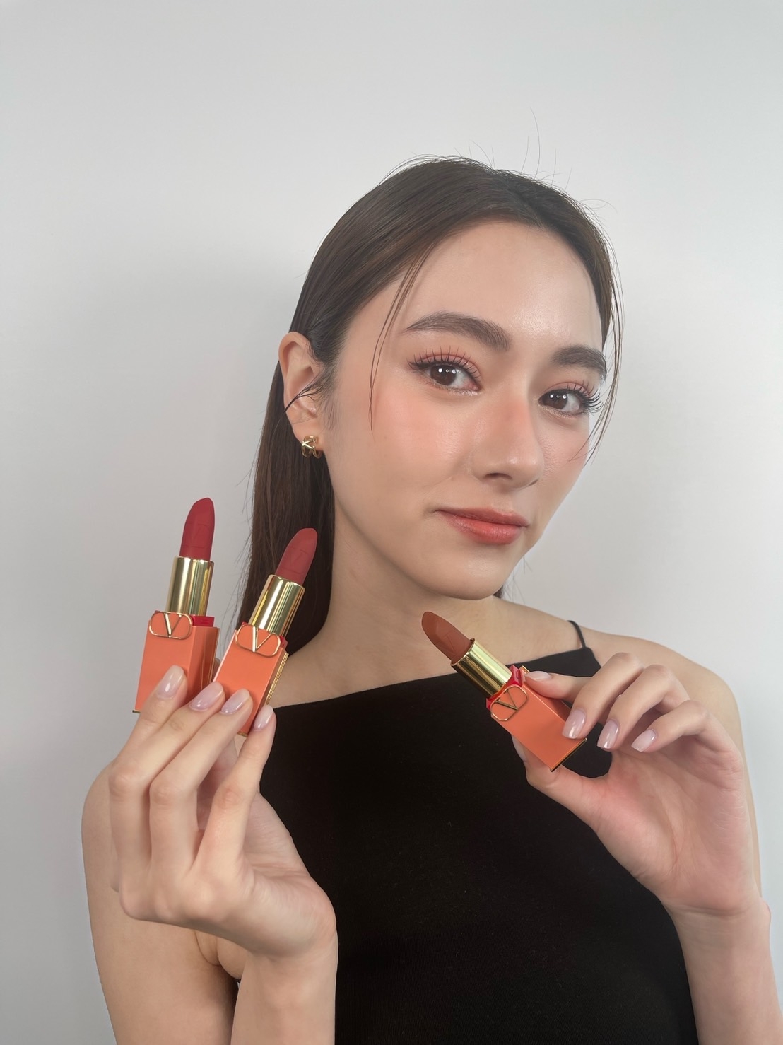 VALENTINO BEAUTY 2024新年限定繁花珊瑚限量版高訂柔霧唇膏77A