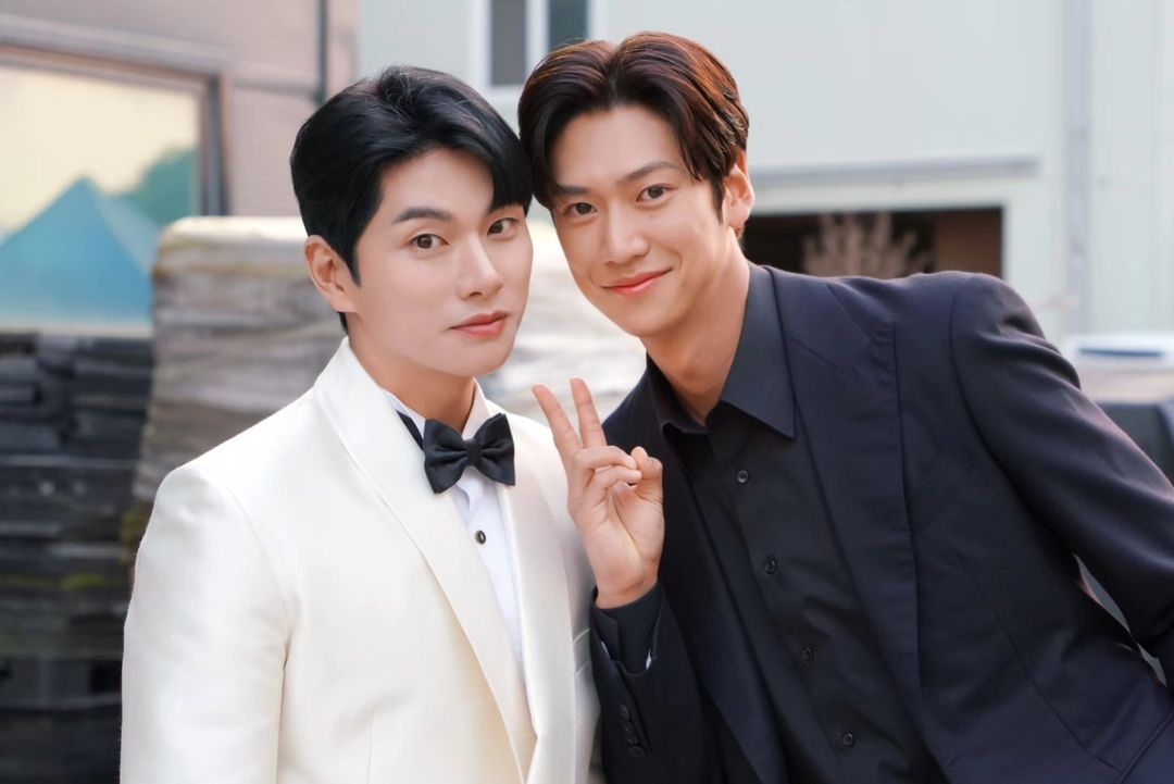 李伊庚、羅人友合照讓粉絲們全都HIGH翻！