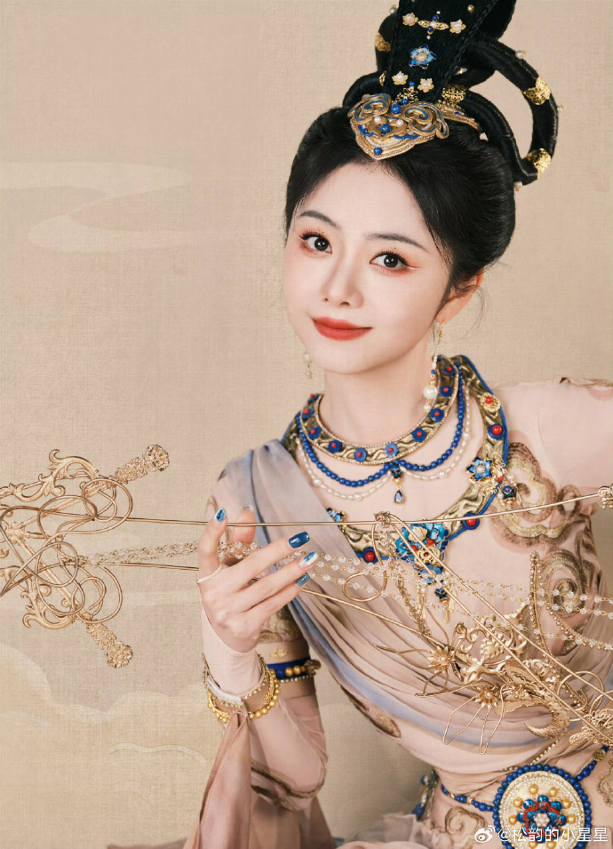 譚松韻近期的西域女神裝扮獲得許多好評。
