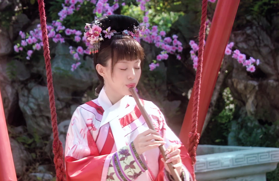 清新脫俗，淡雅靈巧的「莞常在」讓皇帝一見傾心。