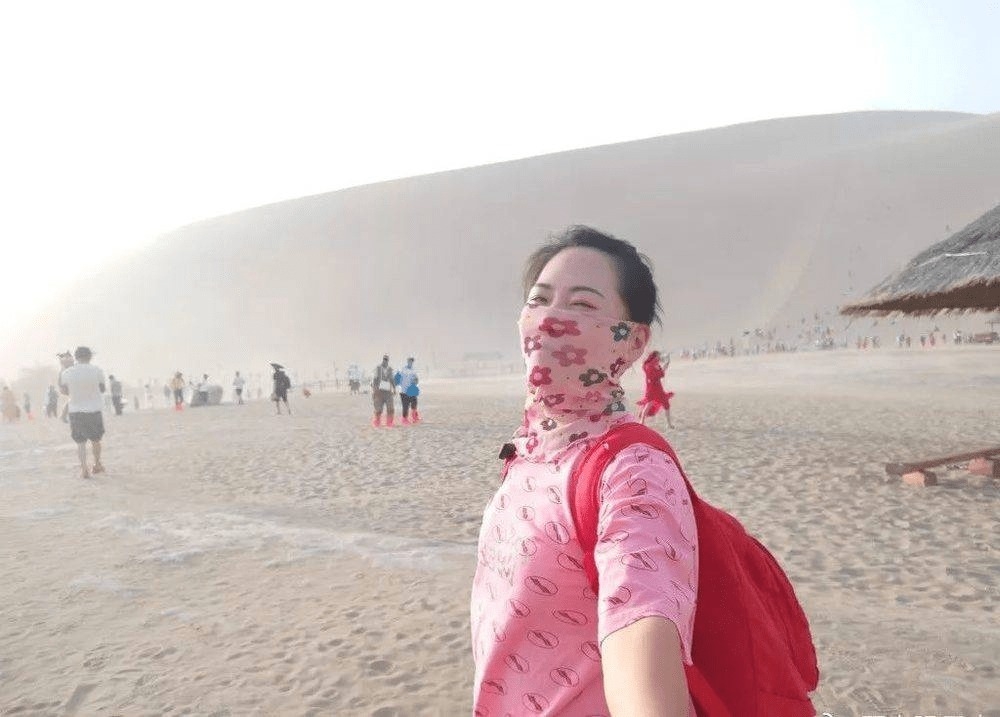 顧少強先後去了成都、重慶、杭州、紹興、大連、洛陽、哈爾濱旅遊