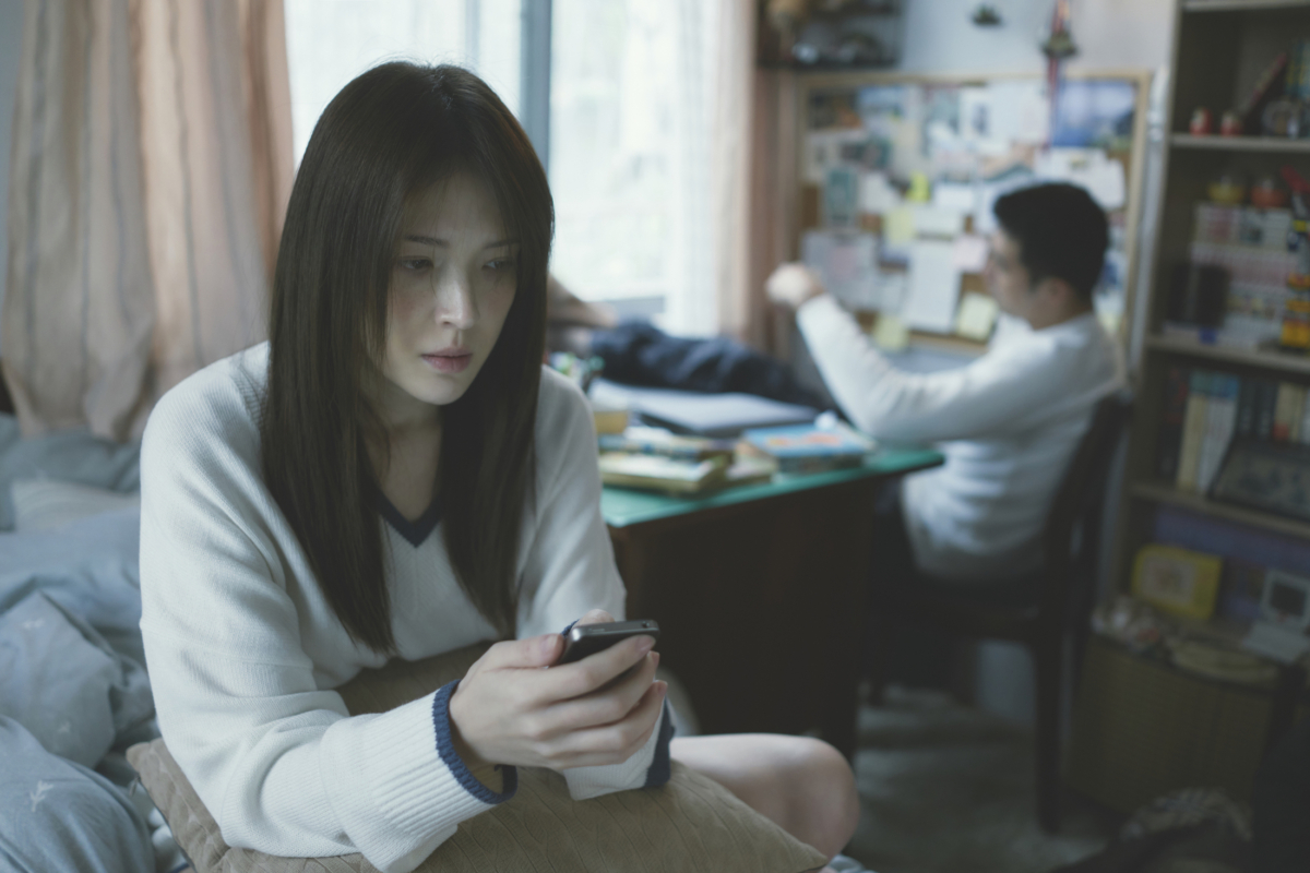 許瑋甯與賀軍翔之間的感情因林依晨而生變。