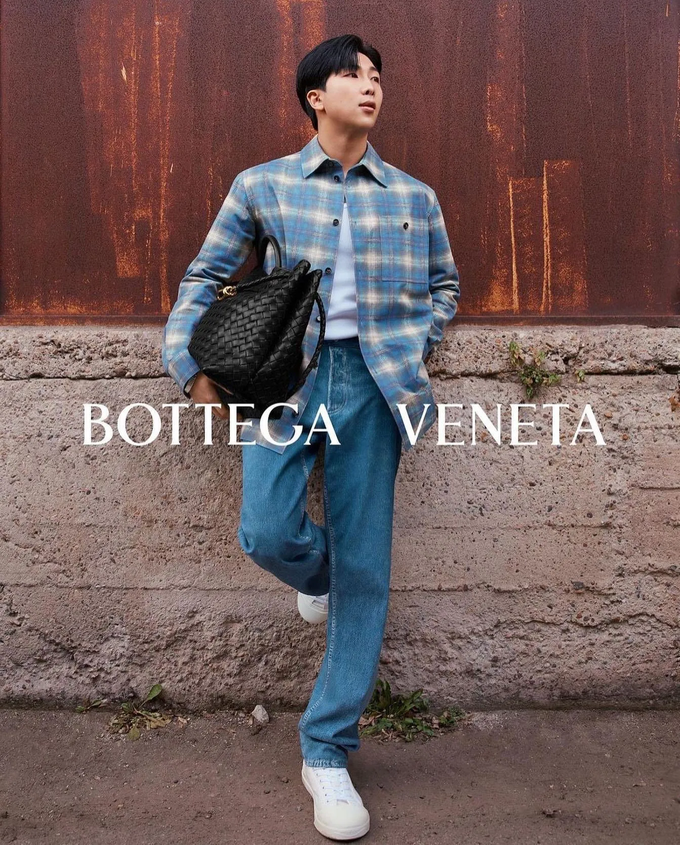 BTS 防彈少年團隊長 RM 出鏡 Bottega Veneta 2023春夏形象廣告。