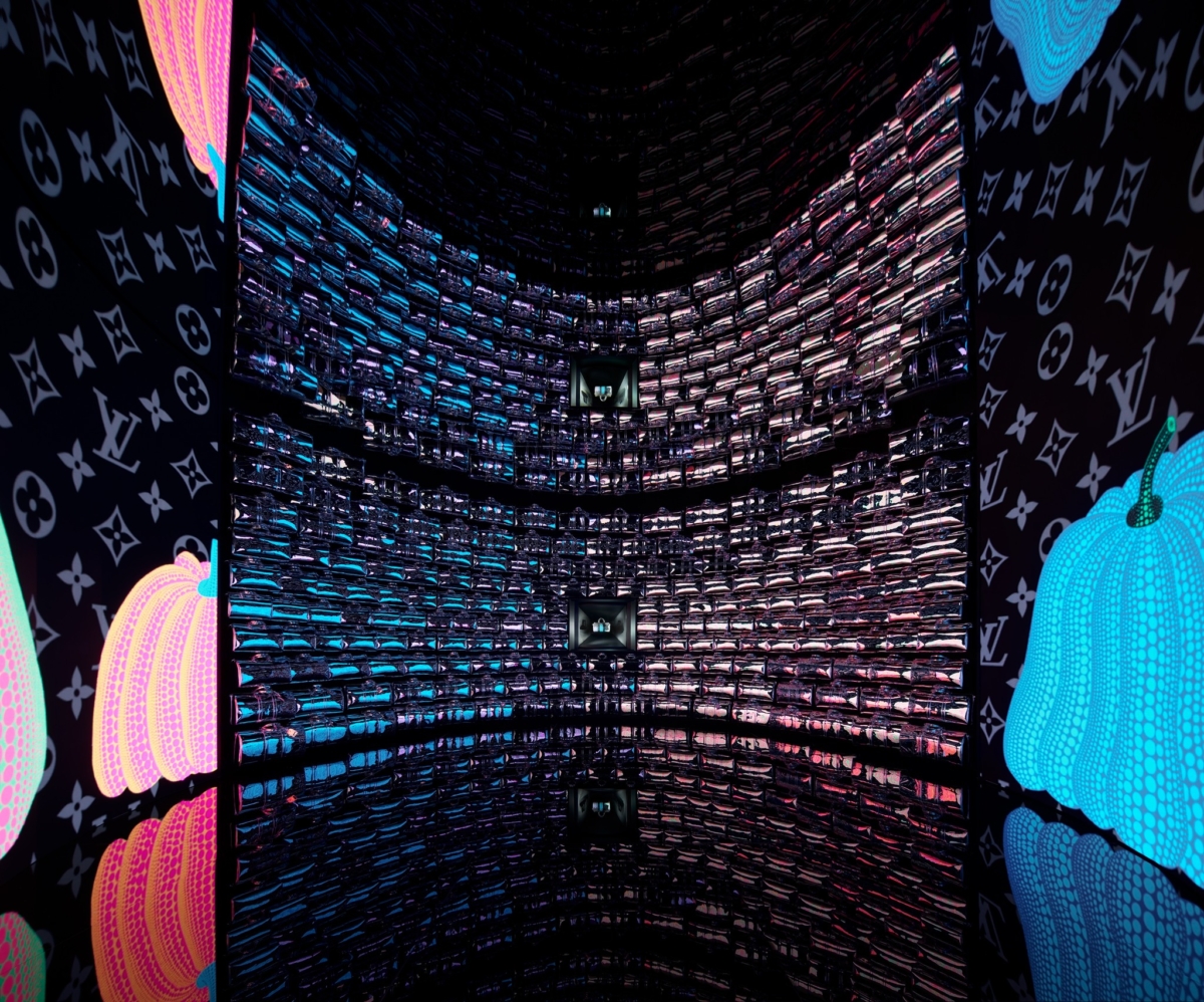 LV沉浸式展覽呈現出驚人的視覺效果。