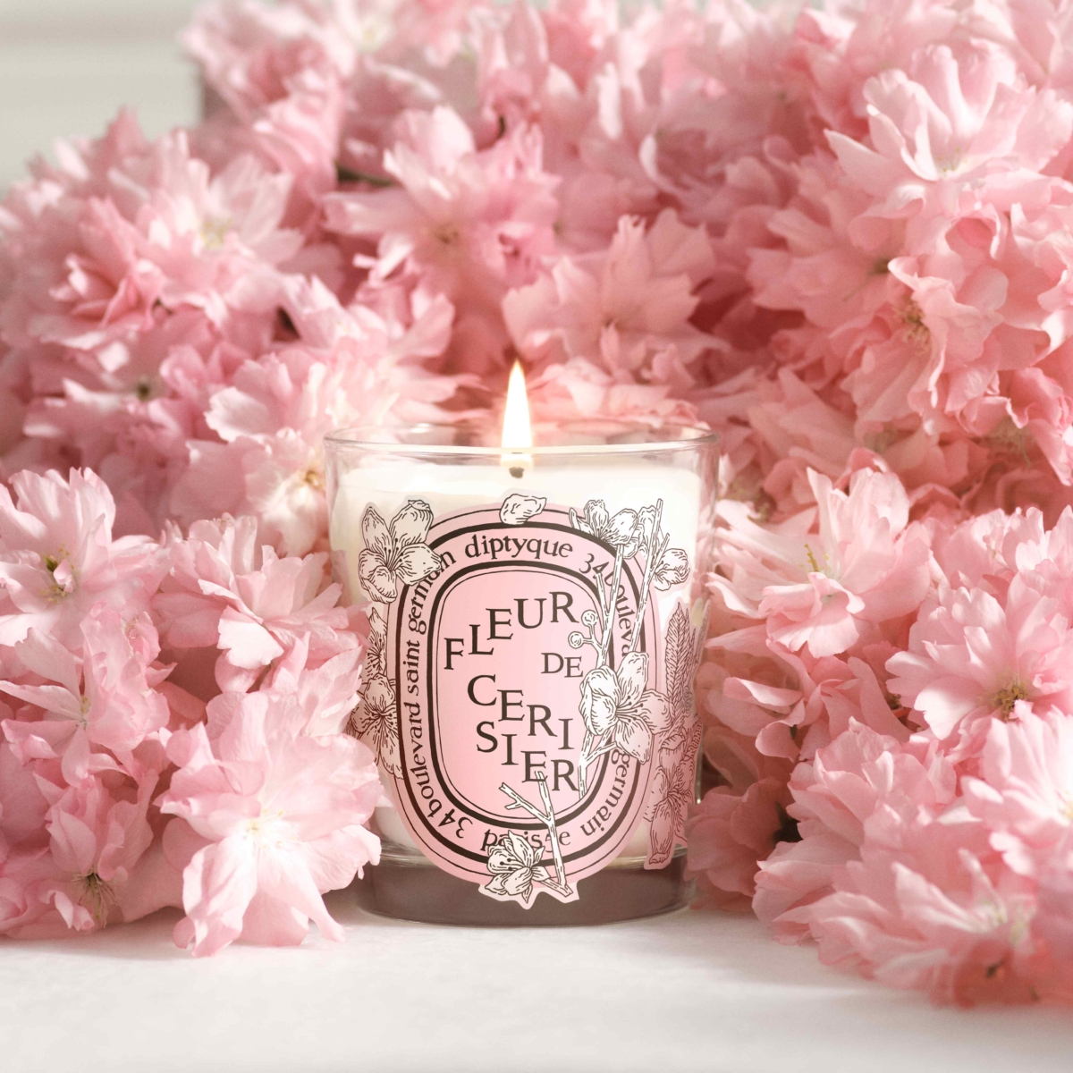 Diptyque 2024限量櫻花香氛蠟燭 190g,NT$2,300