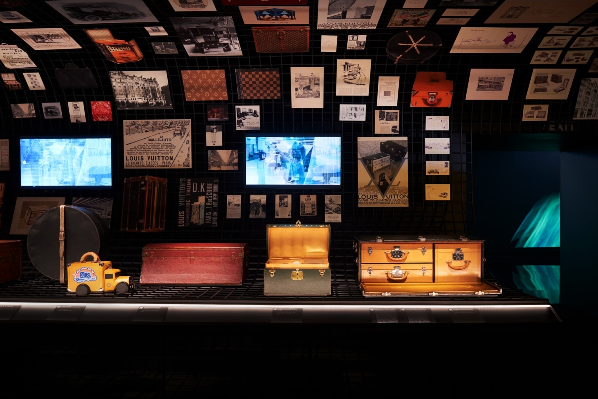 1LV品牌全新概念店「LV The Place Bangkok」震撼世人眼球。